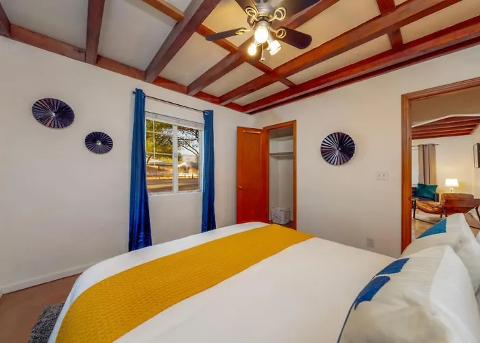 Holiday home Near Tmc, Central, 3 Bedroom And 1 Ba, Fenced Yard